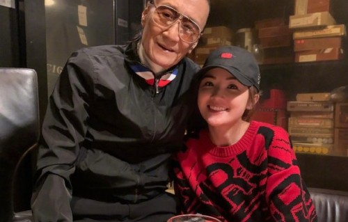 蔡卓妍与谢贤的“父女”情谊是怎样建立起来的？|阿Sa|谢霆锋|父亲|人生|英皇