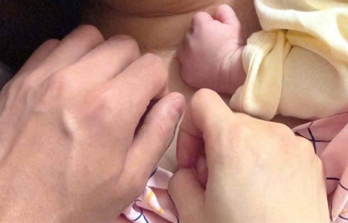 陈牧驰、陈冰宣布结婚生子，发文晒照分享感情历程：相识于平常