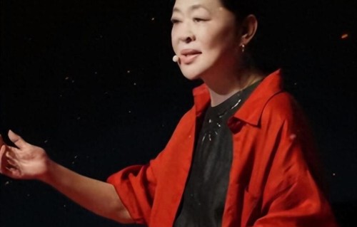 李福贵受邀参加国家级大会，释放三个强烈信号，于东来的话没说错