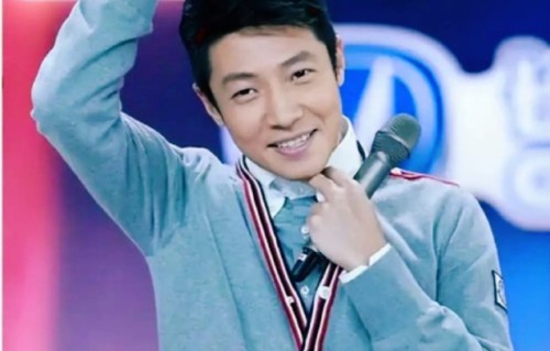 撒贝宁的“食堂大叔”形象反映了其怎样的主持风格与个人魅力？