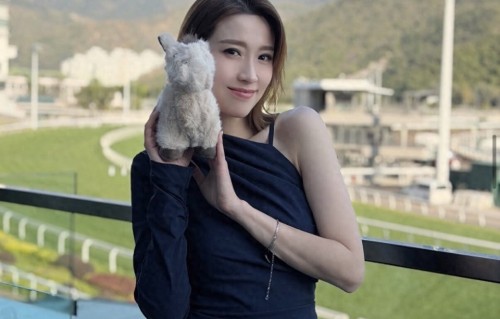 45岁姚子羚夜蒲结识富商，打球喝酒一拍即合，与徐少强儿子没发展