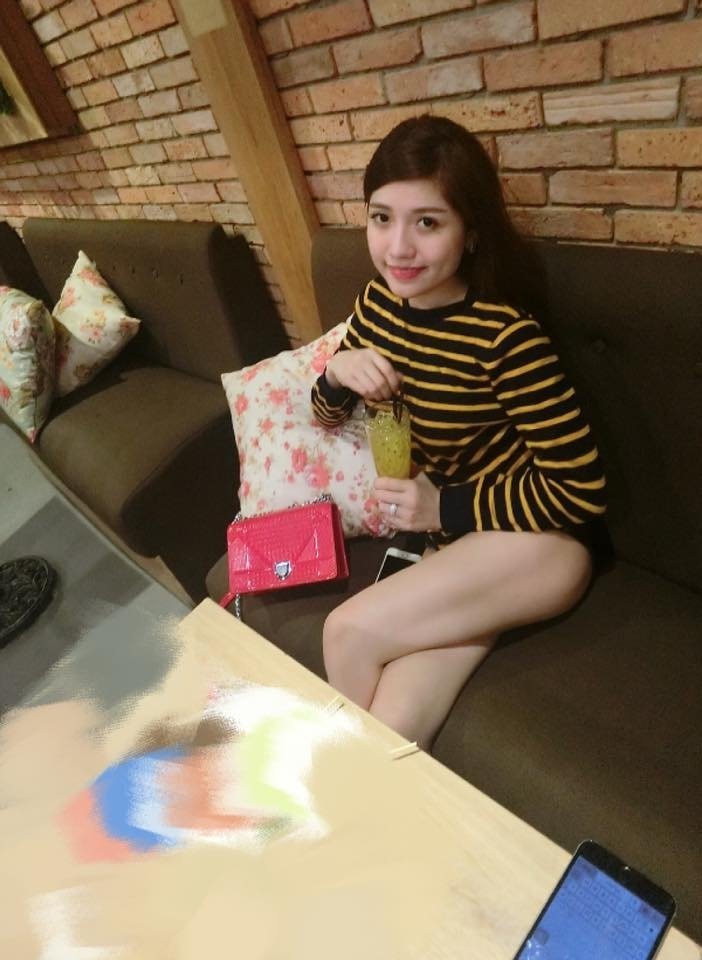 黄晓明与林志玲在这次活动中的互动展现了怎样的多年友情？