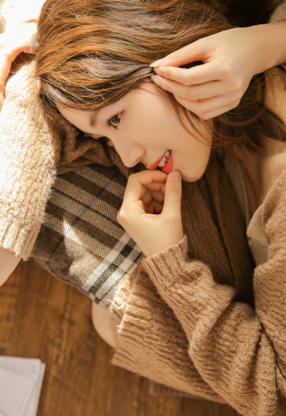 79岁郑少秋官宣退休!神隐三年首度发声,一代荧幕大侠从容谢幕_宁静姿态