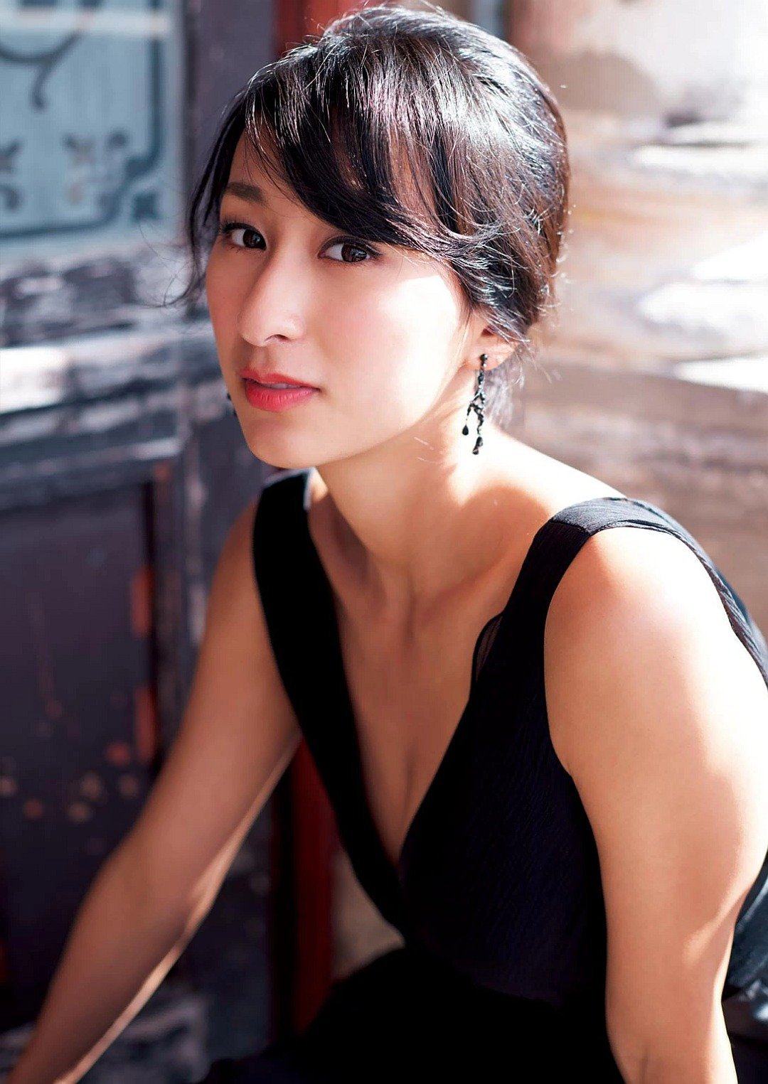 TVB实现8年来首次盈利，还要改名