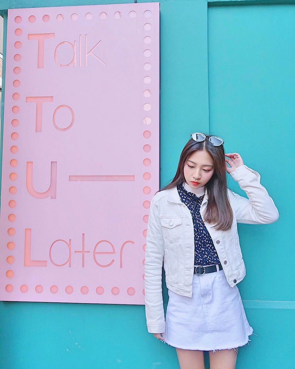 杨紫《玉兰花开君再来》路透！旗袍造型被赞贵气，搭档欧豪引热议