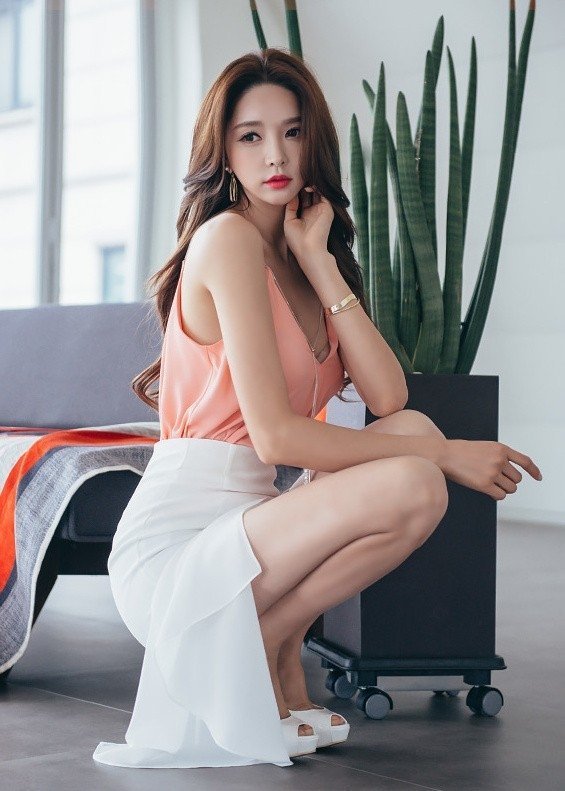 黄晓明与林志玲在这次活动中的互动展现了怎样的多年友情?