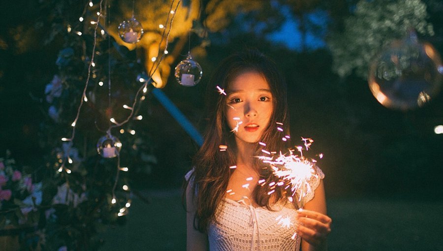 张凌赫出道前旧照曝光 青涩校草到古装美男的进化太惊人|田曦薇|逐玉|苍兰诀|宁安如梦|曾庆杰