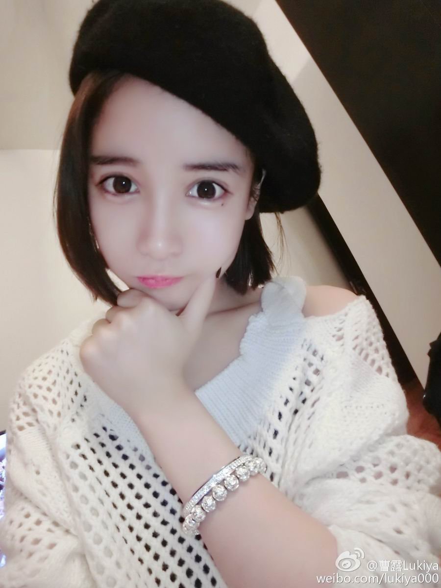 41岁安妮海瑟薇和36岁刘亦菲同框,气质绝佳,美丽非凡|安妮·海瑟薇|宝姿(Ports)|二胎|穿Prada的女魔头|结婚