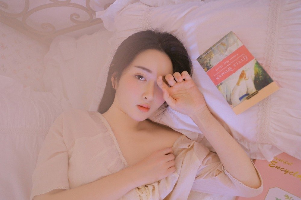 大鹏赞王一博《热烈》哭戏一遍过:他超越我们想象|刘敏涛|黄渤|陈烁|娱乐|搜狐