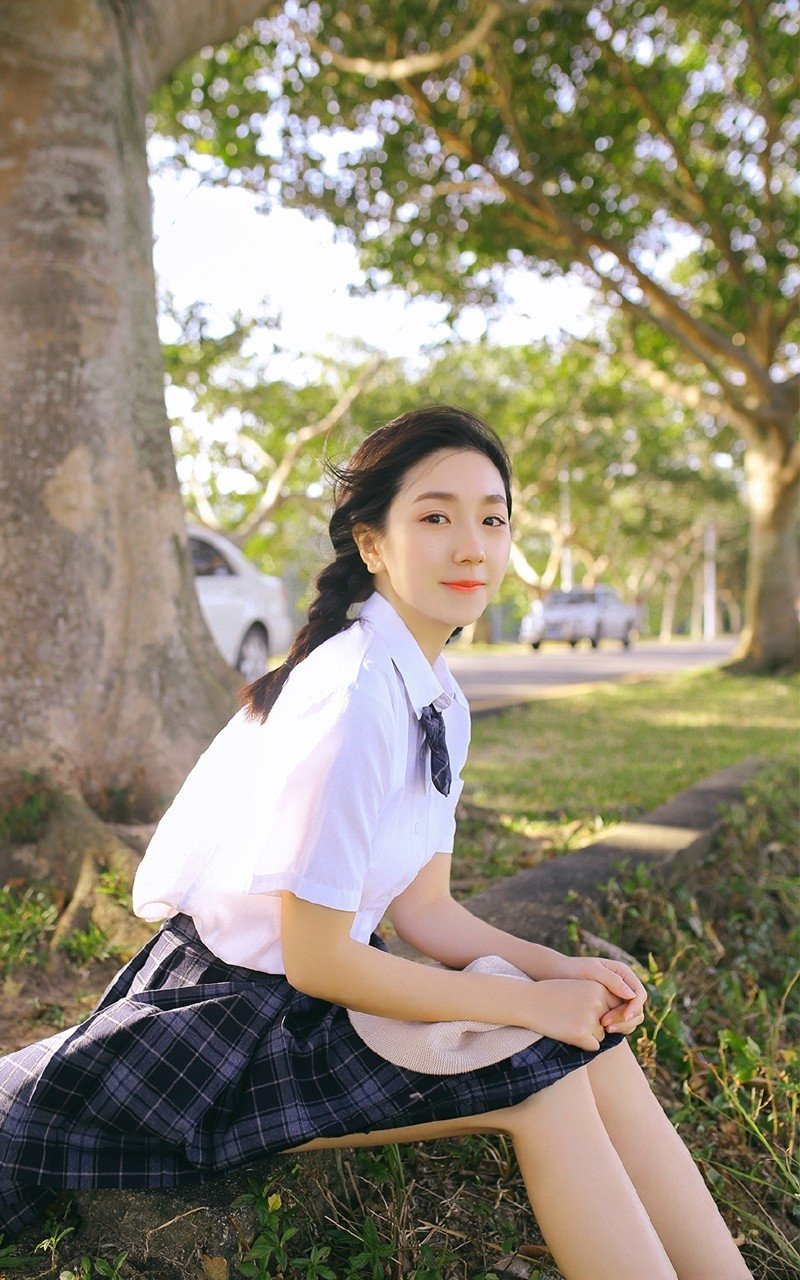 迪丽热巴20岁曾为容貌焦虑不自信_手机新浪网