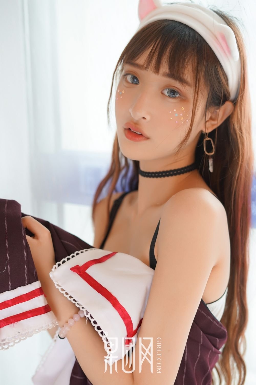 66岁钟楚红素颜近照刷屏！眼角皱纹清晰可见