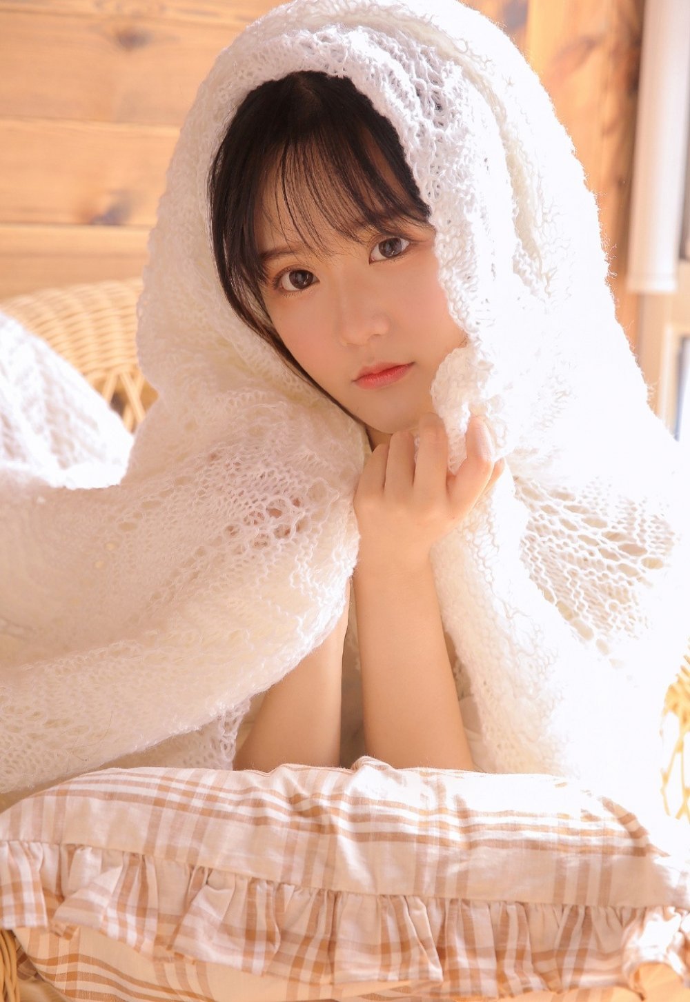 邓凯机场被围堵躲进厕所 从“路人”到“焦点”