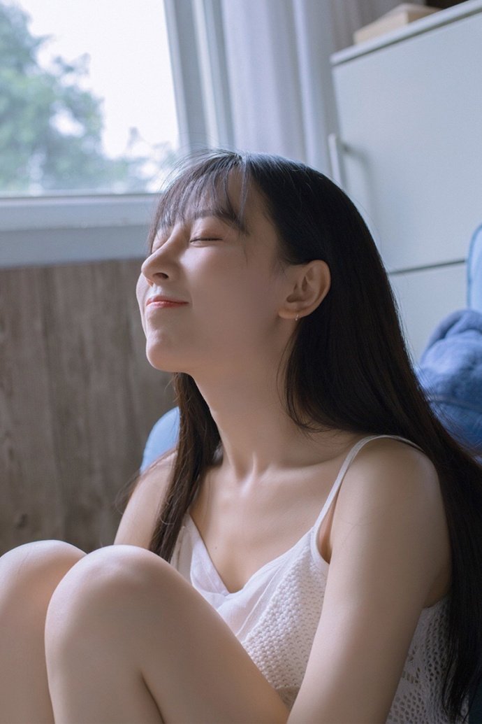 中戏教授提到的“流量与实力平衡”，在白玉兰评审中具体指哪些考量标准？