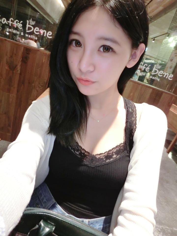 黎明红馆演唱会的现场氛围和科技舞美效果具体是怎样的?|LEON|情感|镭射|屏幕|天幕