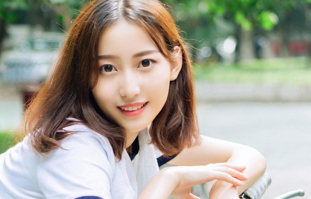 薛之谦演唱会视角反差火了！高价内场竟不如低价山顶？ 