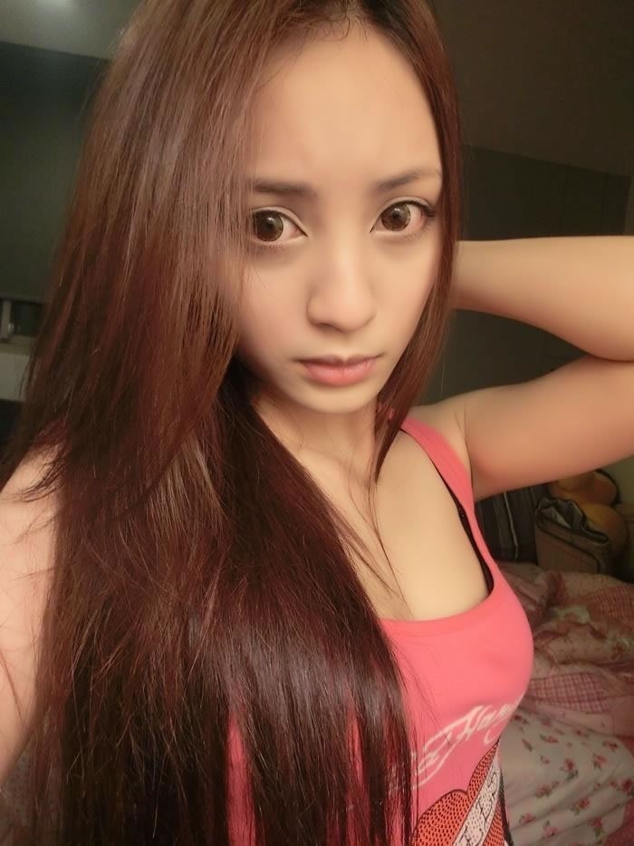 张柏芝真实身材引共鸣:生过三胎的肚子,比硬凹少女感顺眼多了