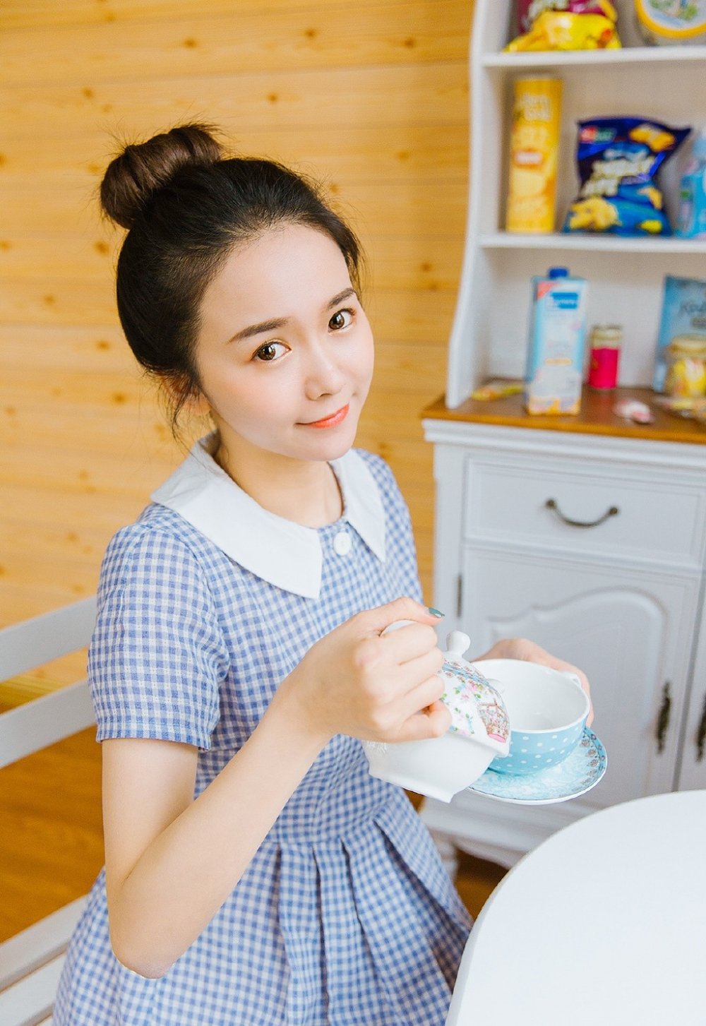 张凌赫跨1400公里赶场，金靖蹦跳应援，刘宇宁演唱会成开团建现场